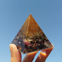 Load image into Gallery viewer, 5cm Orgonite Pyramid Natural Crystal Amethyst Lapis Lazuli Stone Sphere Energy Healing Reiki Chakra Multiplier Kawaii Room Decor