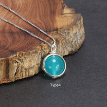 Load image into Gallery viewer, Real Pure 925 Sterling Silver Labradorite Pendant Necklace With Box Chain Simple Elegant Natural Stone Pendant For Women

